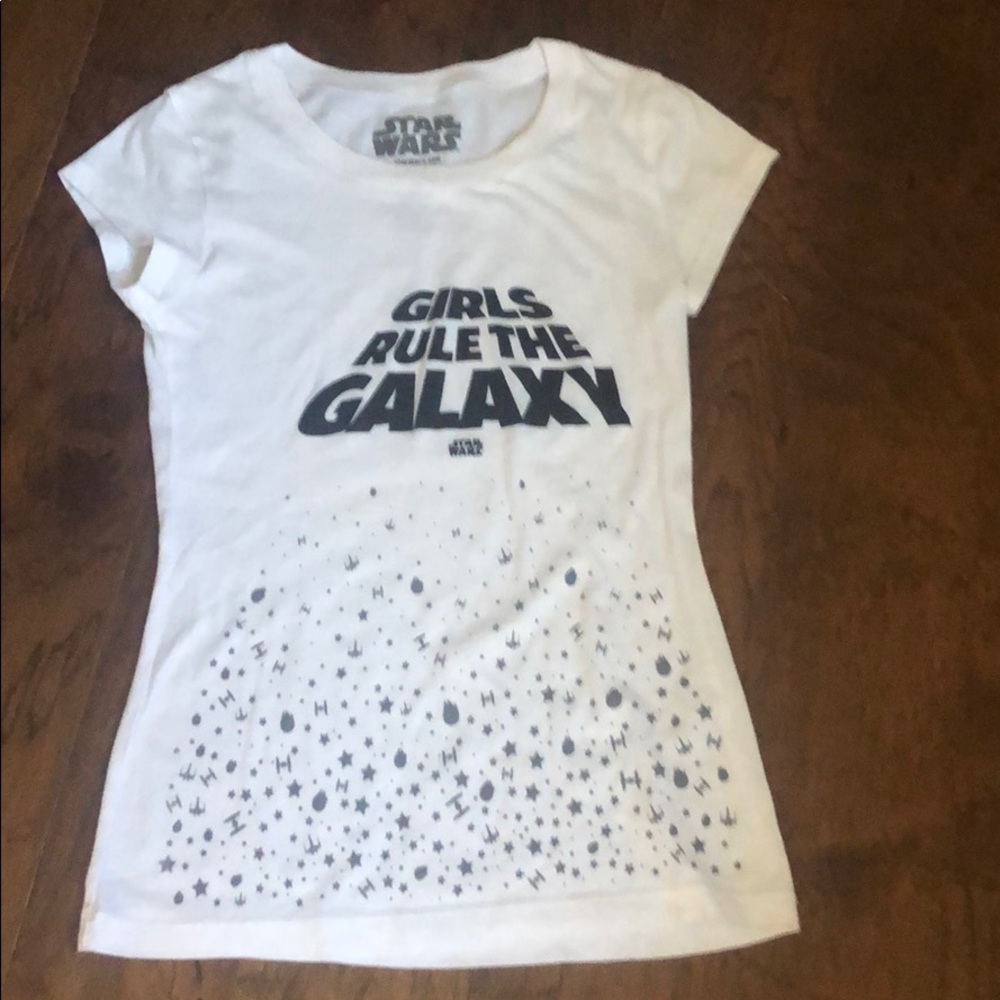 Disney.  Star Wars. Juniors shirt.